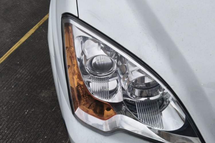 Used Roewe W5 2013 1.8T 4WD Automatic High-End Model Right Front Headlight