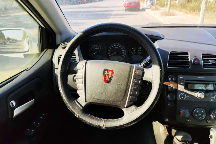 Used Roewe W5 2013 1.8T 4WD Automatic Executive Edition Steering Wheel
