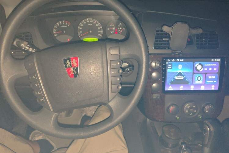 Used Roewe W5 2014 1.8T 2WD Automatic Tharu Special Edition Audio And AC Panel