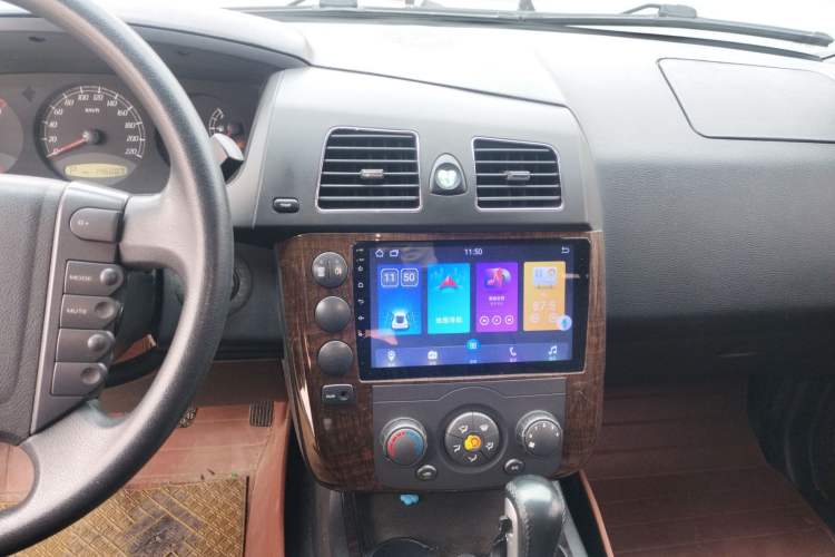 Used Roewe W5 2014 1.8T 2WD Automatic Tharu Special Edition Audio And AC Panel