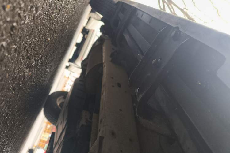 Used Roewe W5 2014 1.8T 2WD Automatic Tharu Special Edition Chassis Front Right