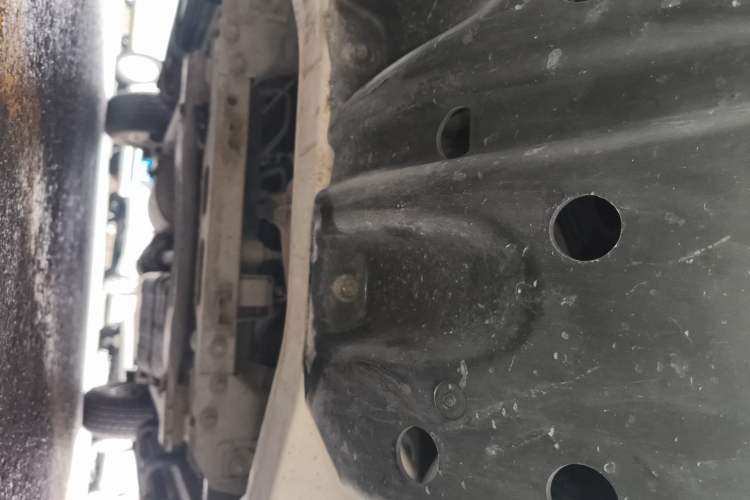 Used Roewe W5 2014 1.8T 2WD Automatic Tharu Special Edition Chassis Front