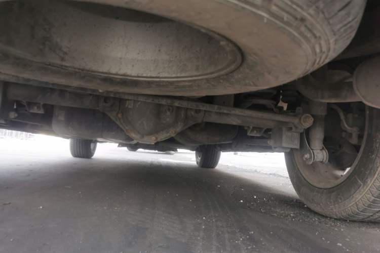 Used Roewe W5 2014 1.8T 4WD Automatic Haoyu Special Edition Chassis Rear