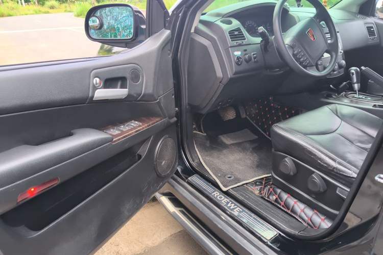 Used Roewe W5 2014 1.8T 2WD Automatic Tharu Special Edition Driver Seat