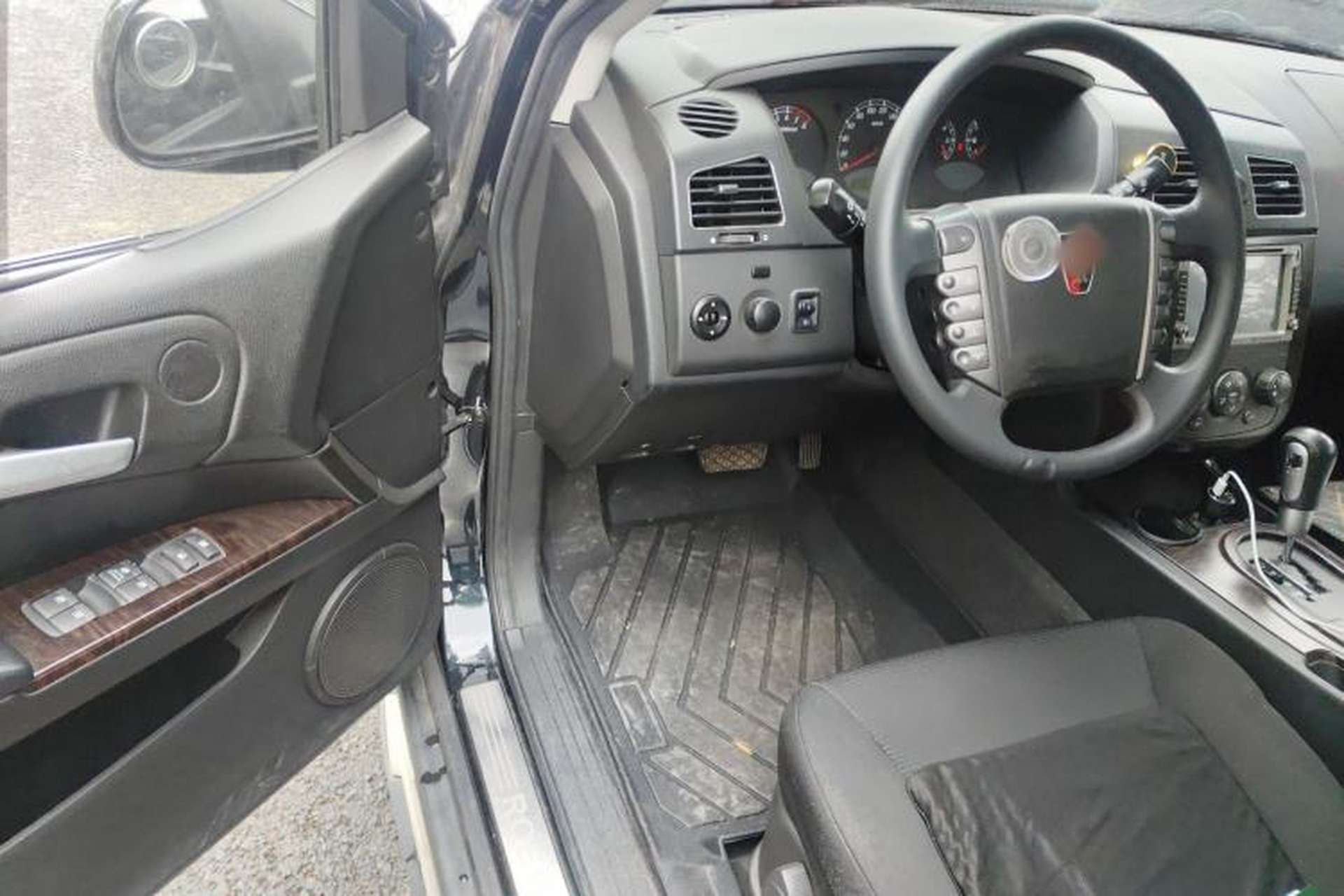 Used Roewe W5 2014 1.8T 2WD Automatic Tharu Special Edition Driver Seat