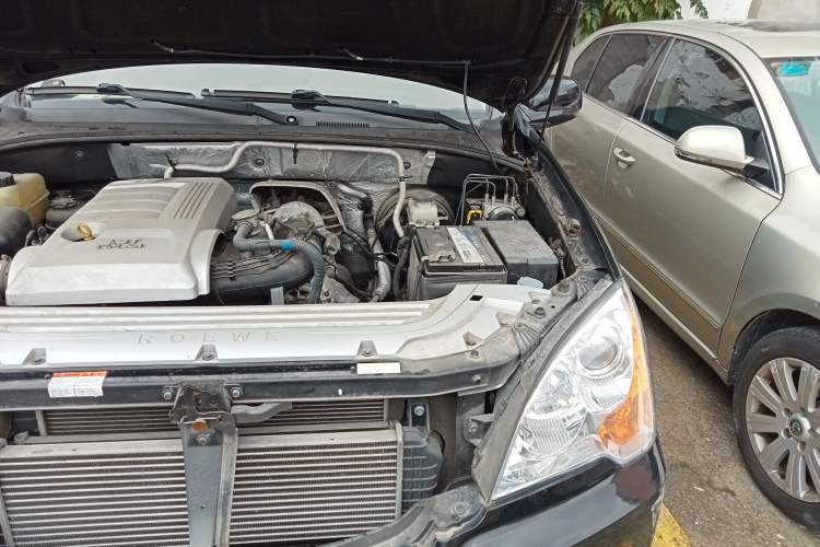 Used Roewe W5 2014 1.8T 2WD Automatic Tharu Special Edition Engine Bay Left