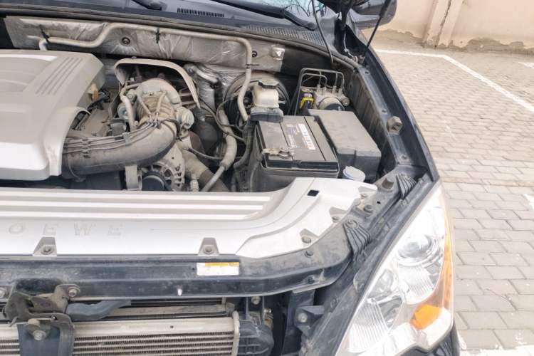 Used Roewe W5 2014 1.8T 2WD Automatic Tharu Special Edition Engine Bay Left