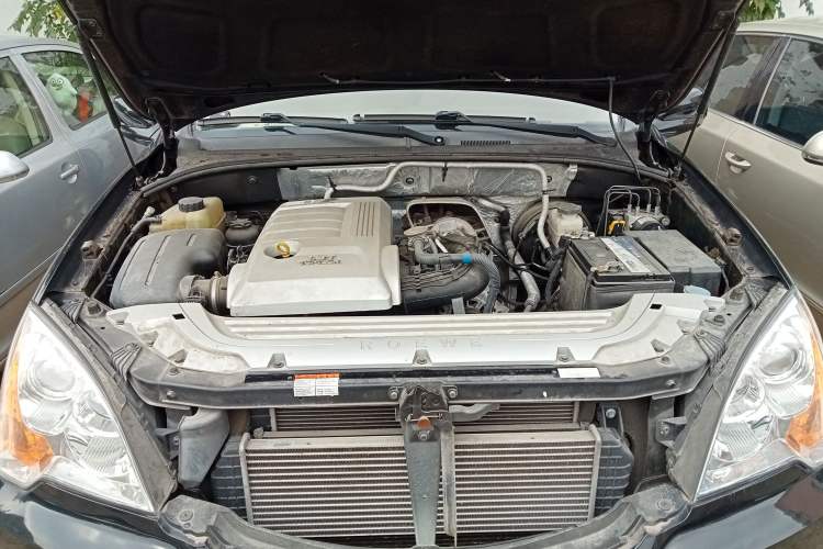 Used Roewe W5 2014 1.8T 2WD Automatic Tharu Special Edition Engine Bay