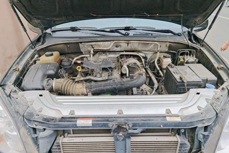 Used Roewe W5 2014 1.8T 4WD Automatic Haoyu Special Edition Engine Bay
