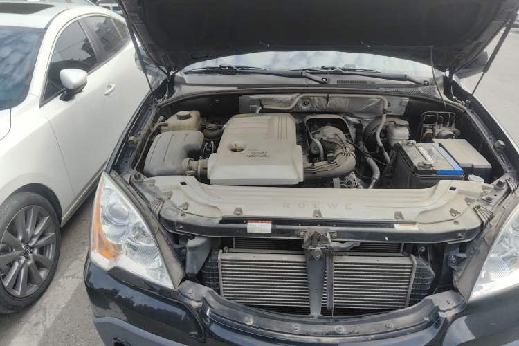 Used Roewe W5 2014 1.8T 2WD Automatic Tharu Special Edition Engine Bay Right