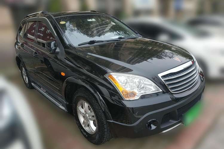 Used Roewe W5 2014 1.8T 2WD Automatic Tharu Special Edition Front Right 45 Deg