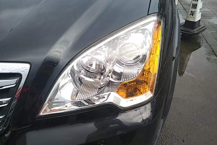 Used Roewe W5 2014 1.8T 2WD Automatic Tharu Special Edition Left Front Headlight