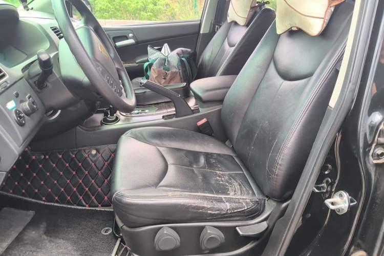 Used Roewe W5 2014 1.8T 2WD Automatic Tharu Special Edition Left Front Seat