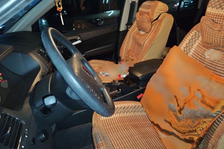 Used Roewe W5 2014 1.8T 2WD Automatic Tharu Special Edition Left Front Seat