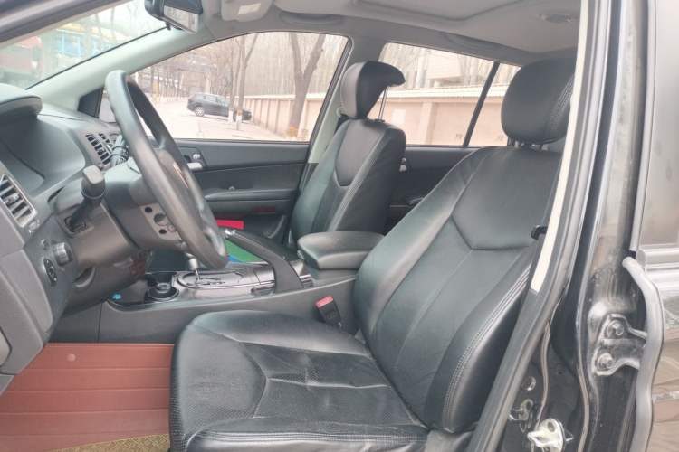 Used Roewe W5 2014 1.8T 2WD Automatic Tharu Special Edition Left Front Seat