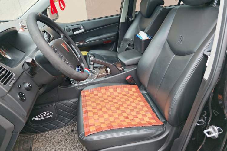 Used Roewe W5 2014 1.8T 4WD Automatic Haoyu Special Edition Left Front Seat
