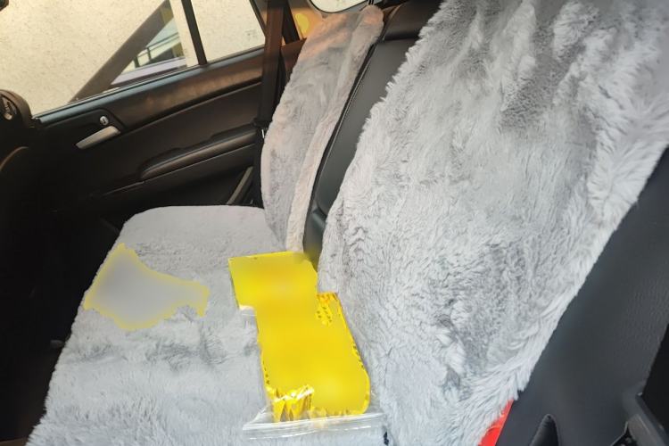 Used Roewe W5 2014 1.8T 4WD Automatic Haoyu Special Edition Left Rear Seat