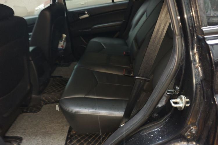 Used Roewe W5 2014 1.8T 4WD Automatic Haoyu Special Edition Left Rear Seat