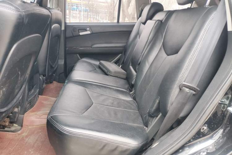 Used Roewe W5 2014 1.8T 2WD Automatic Tharu Special Edition Left Rear Seat