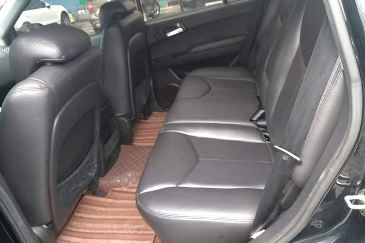 Used Roewe W5 2014 1.8T 2WD Automatic Tharu Special Edition Left Rear Seat