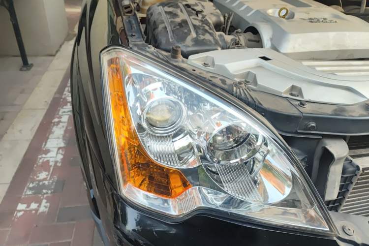 Used Roewe W5 2014 1.8T 4WD Automatic Haoyu Special Edition Right Front Headlight