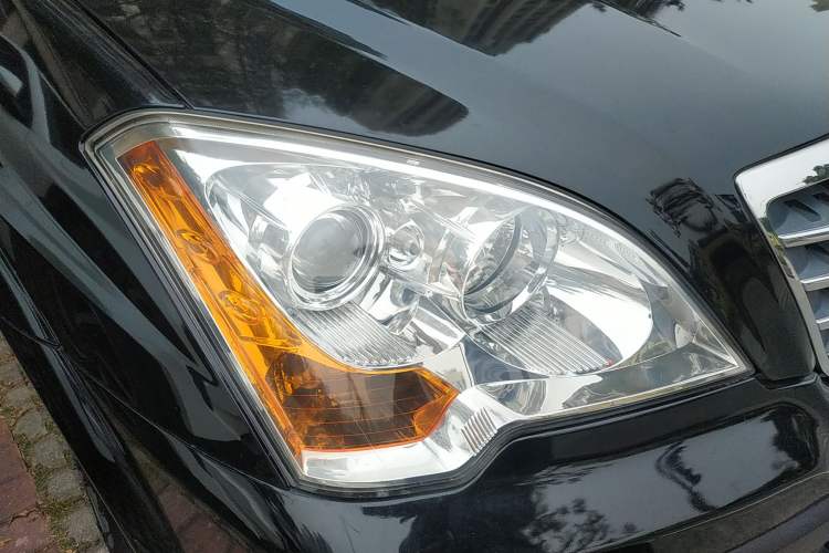 Used Roewe W5 2014 1.8T 2WD Automatic Tharu Special Edition Right Front Headlight