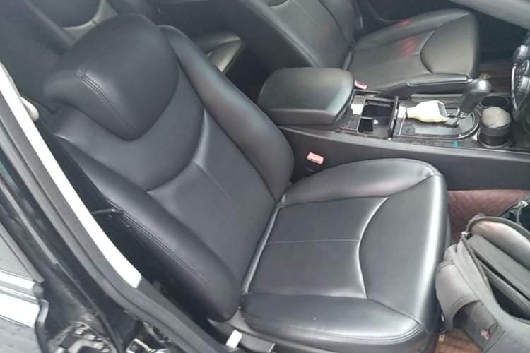 Used Roewe W5 2014 1.8T 2WD Automatic Tharu Special Edition Right Front Seat