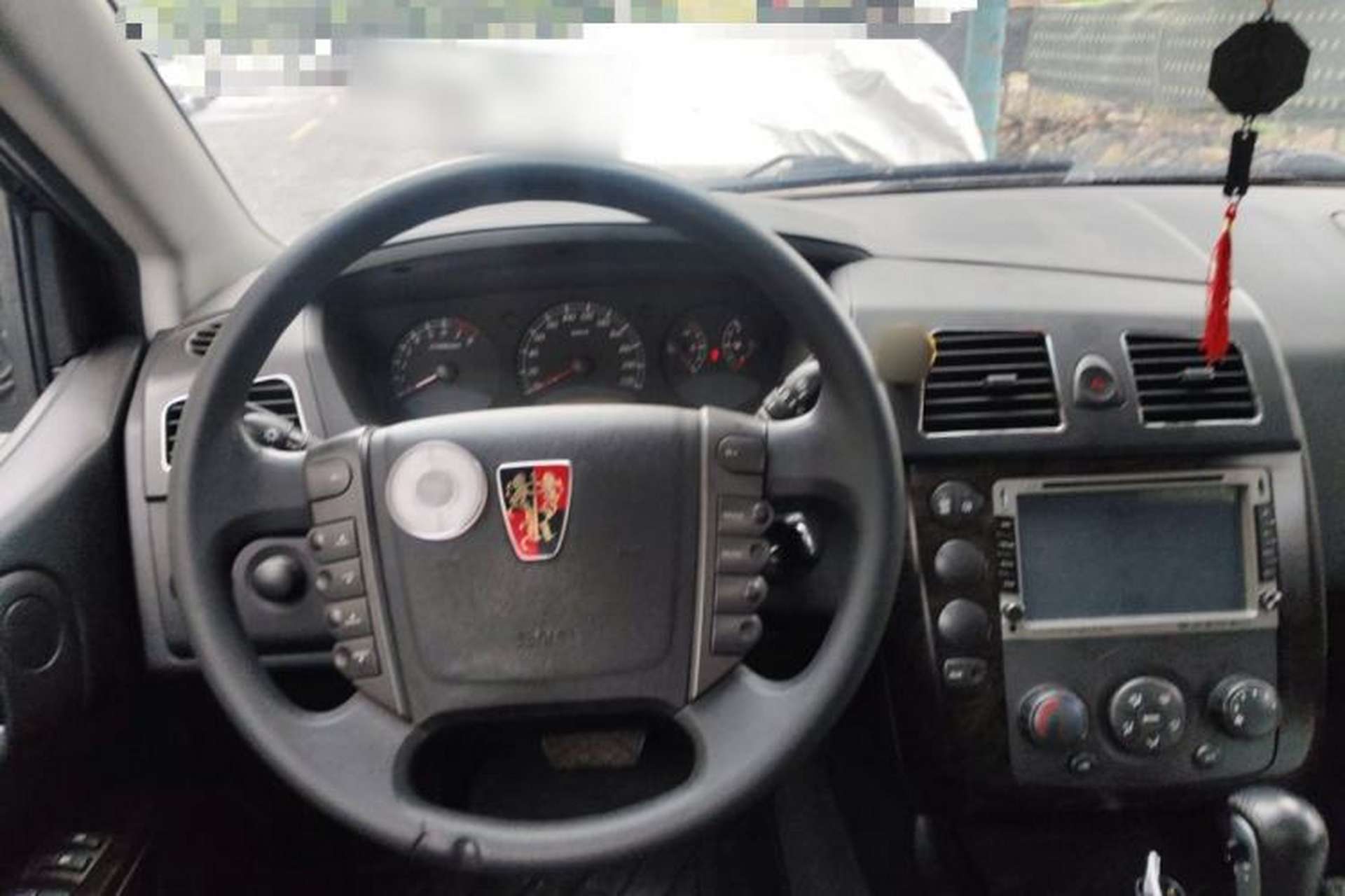 Used Roewe W5 2014 1.8T 2WD Automatic Tharu Special Edition Steering Wheel