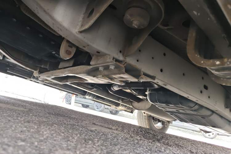 Used Roewe W5 2014 1.8T 2WD Automatic Tharu Special Edition Chassis Front Left