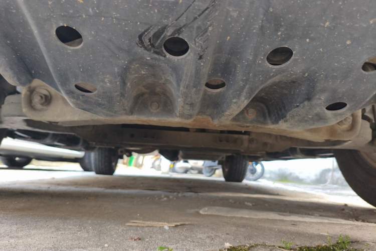 Used Roewe W5 2014 1.8T 2WD Automatic Tharu Special Edition Chassis Front