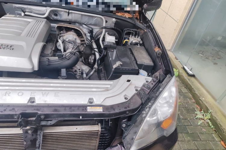 Used Roewe W5 2014 1.8T 4WD Automatic Haoyu Special Edition Engine Bay Left