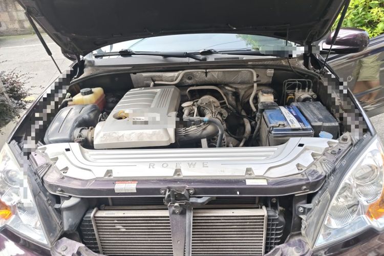 Used Roewe W5 2014 1.8T 2WD Automatic Tharu Special Edition Engine Bay