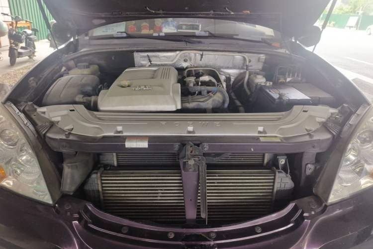 Used Roewe W5 2014 1.8T 2WD Automatic Tharu Special Edition Engine Bay