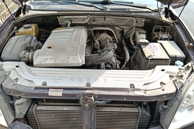 Used Roewe W5 2014 1.8T 2WD Automatic Tharu Special Edition Engine Bay