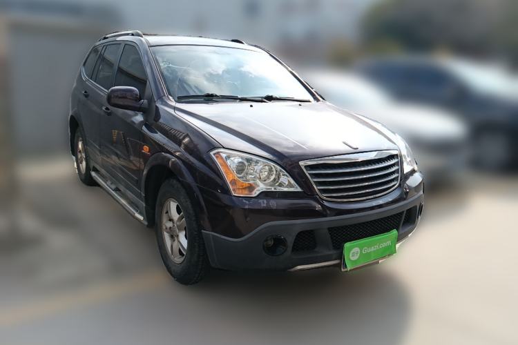 Used Roewe W5 2014 1.8T 2WD Automatic Tharu Special Edition Front Right 45 Deg