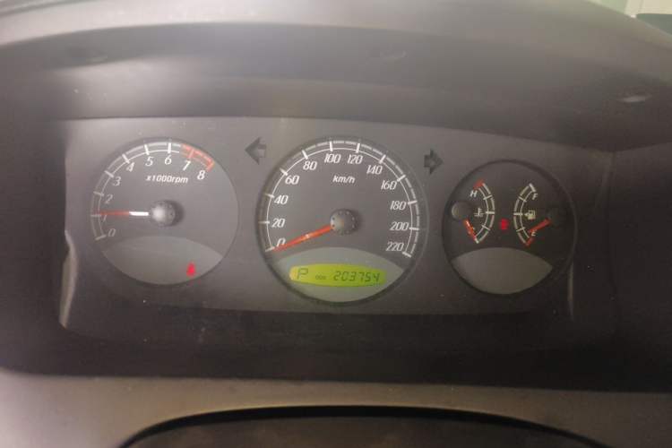 Used Roewe W5 2014 1.8T 2WD Automatic Tharu Special Edition Instrument Cluster