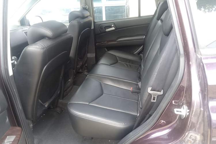 Used Roewe W5 2014 1.8T 4WD Automatic Haoyu Special Edition Left Rear Seat