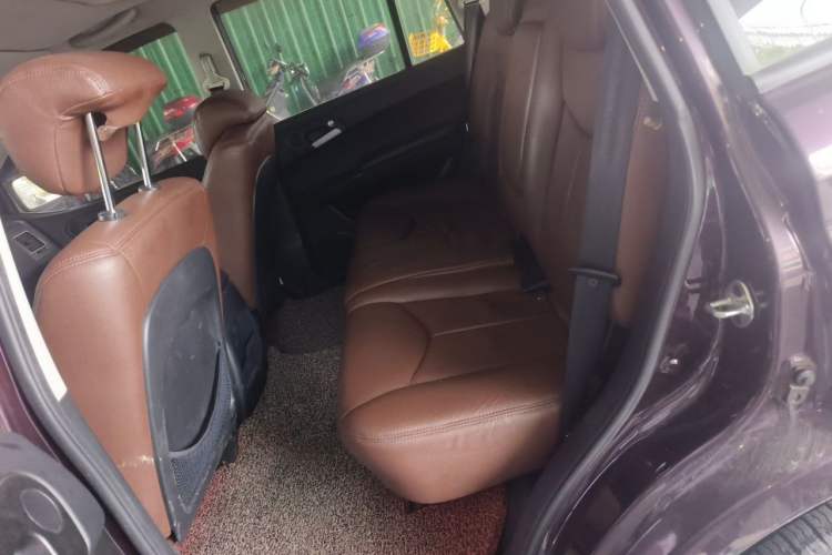 Used Roewe W5 2014 1.8T 2WD Automatic Tharu Special Edition Left Rear Seat