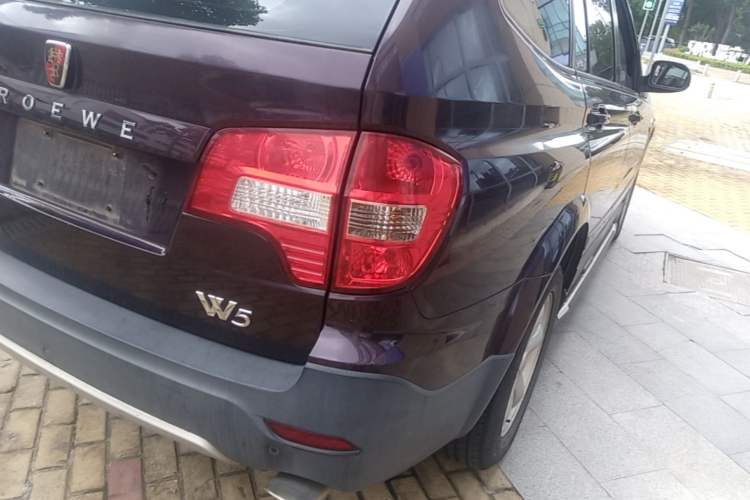 Used Roewe W5 2014 1.8T 4WD Automatic Haoyu Special Edition Right Rear Taillight