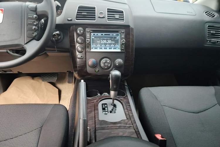 Used Roewe W5 2014 1.8T 2WD Automatic Tharu Special Edition Audio And AC Panel