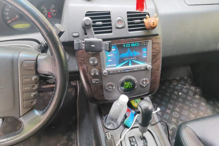Used Roewe W5 2014 1.8T 4WD Automatic Haoyu Special Edition Audio And AC Panel