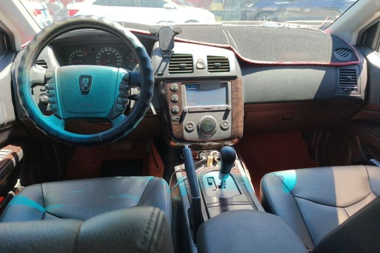 Used Roewe W5 2014 1.8T 4WD Automatic Haoyu Special Edition Center Console