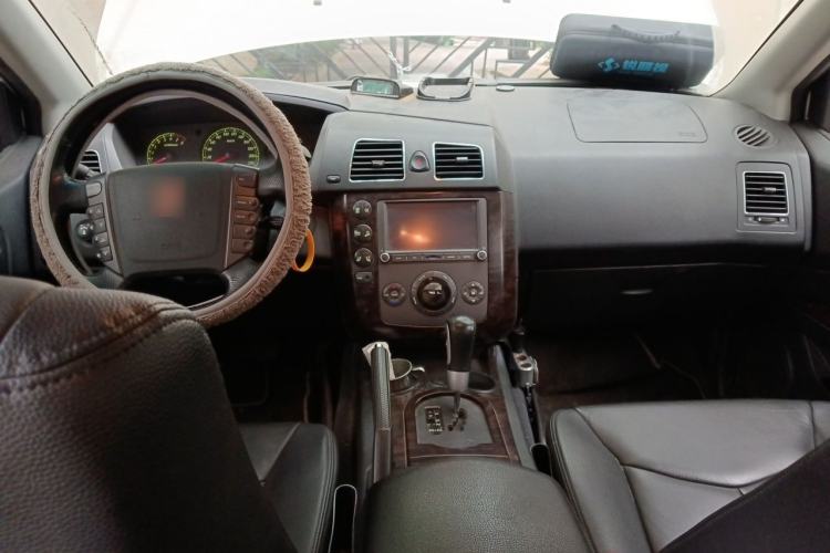 Used Roewe W5 2014 1.8T 4WD Automatic Haoyu Special Edition Center Console
