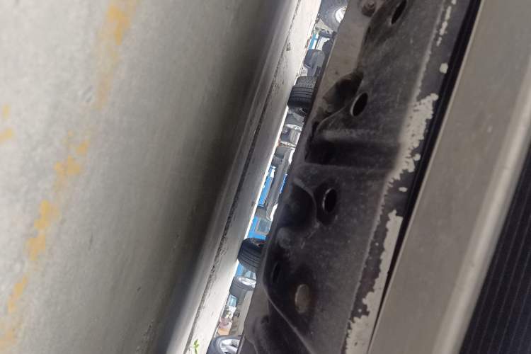 Used Roewe W5 2014 1.8T 2WD Automatic Tharu Special Edition Chassis Front