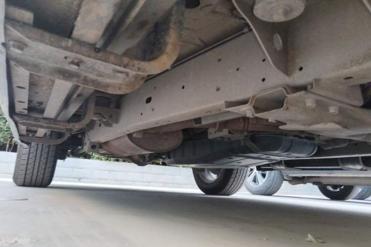 Used Roewe W5 2014 1.8T 4WD Automatic Haoyu Special Edition Chassis Front Right