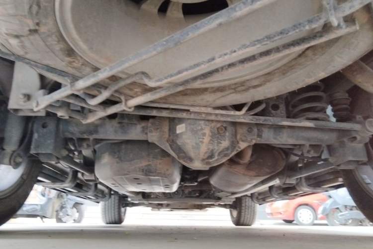 Used Roewe W5 2014 1.8T 4WD Automatic Haoyu Special Edition Chassis Rear