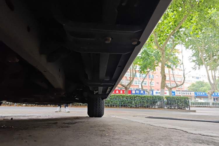 Used Roewe W5 2014 1.8T 2WD Automatic Tharu Special Edition Chassis Rear Right