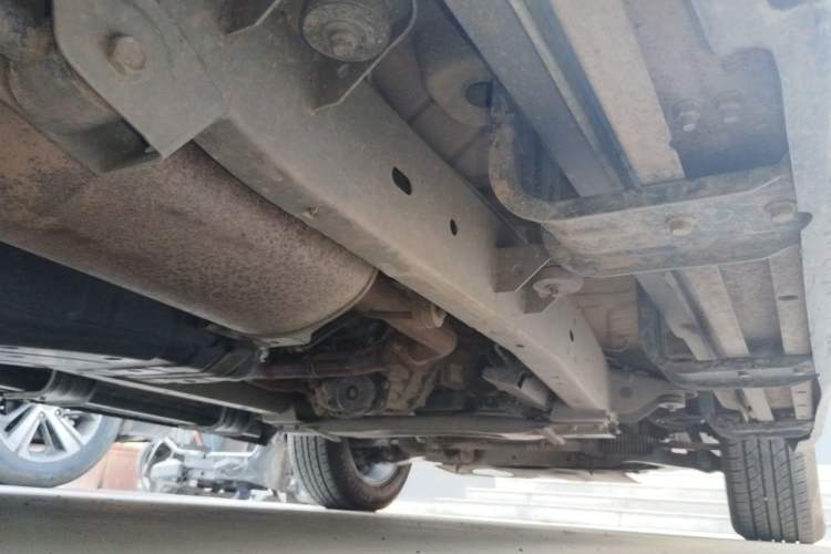 Used Roewe W5 2014 1.8T 4WD Automatic Haoyu Special Edition Chassis Rear Right