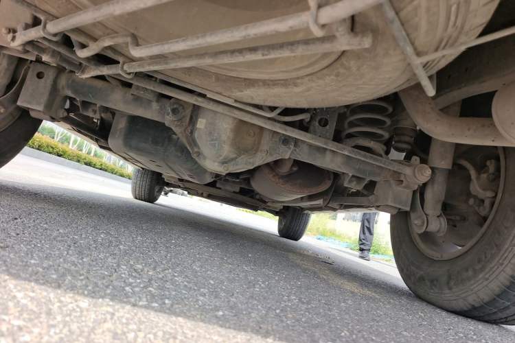 Used Roewe W5 2014 1.8T 2WD Manual Chiyu Special Edition Chassis Rear