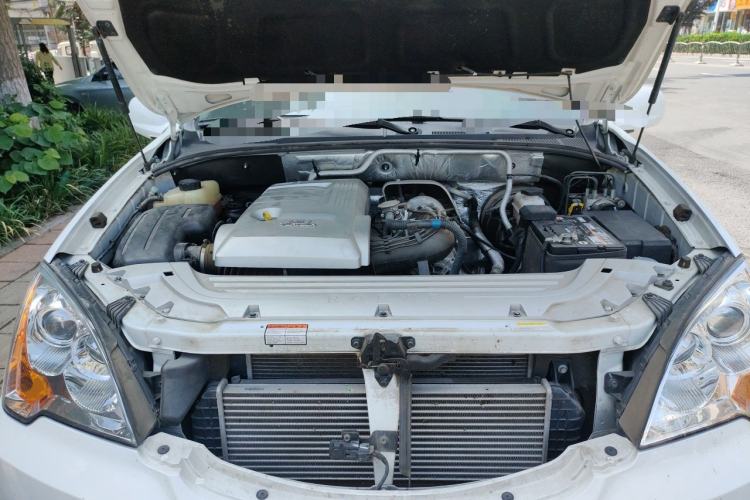 Used Roewe W5 2014 1.8T 4WD Automatic Haoyu Special Edition Engine Bay